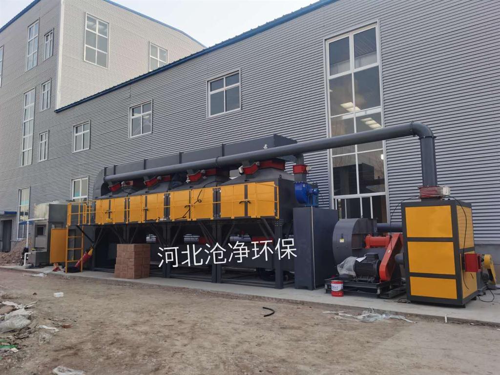 8萬風量催化燃燒設備安裝完畢 <b>噴涂催化燃燒設備</b>